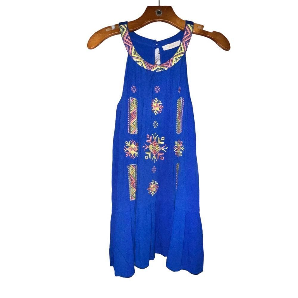 Entro Crepe Feel Embroidered Flow Tank